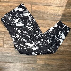 Pro Player Monochrome Patterned Apparel